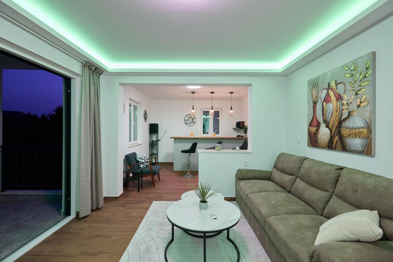Larum Villa Mokosica